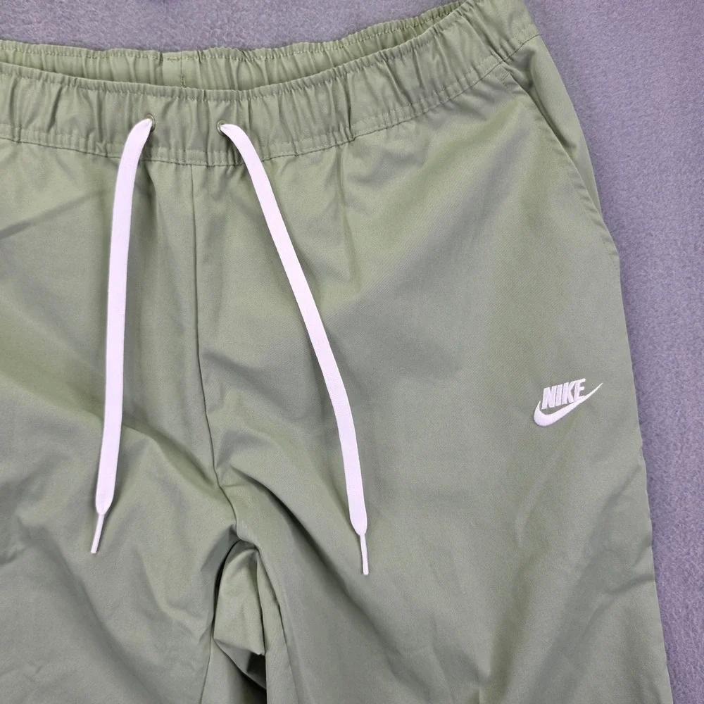 Nike item excellent